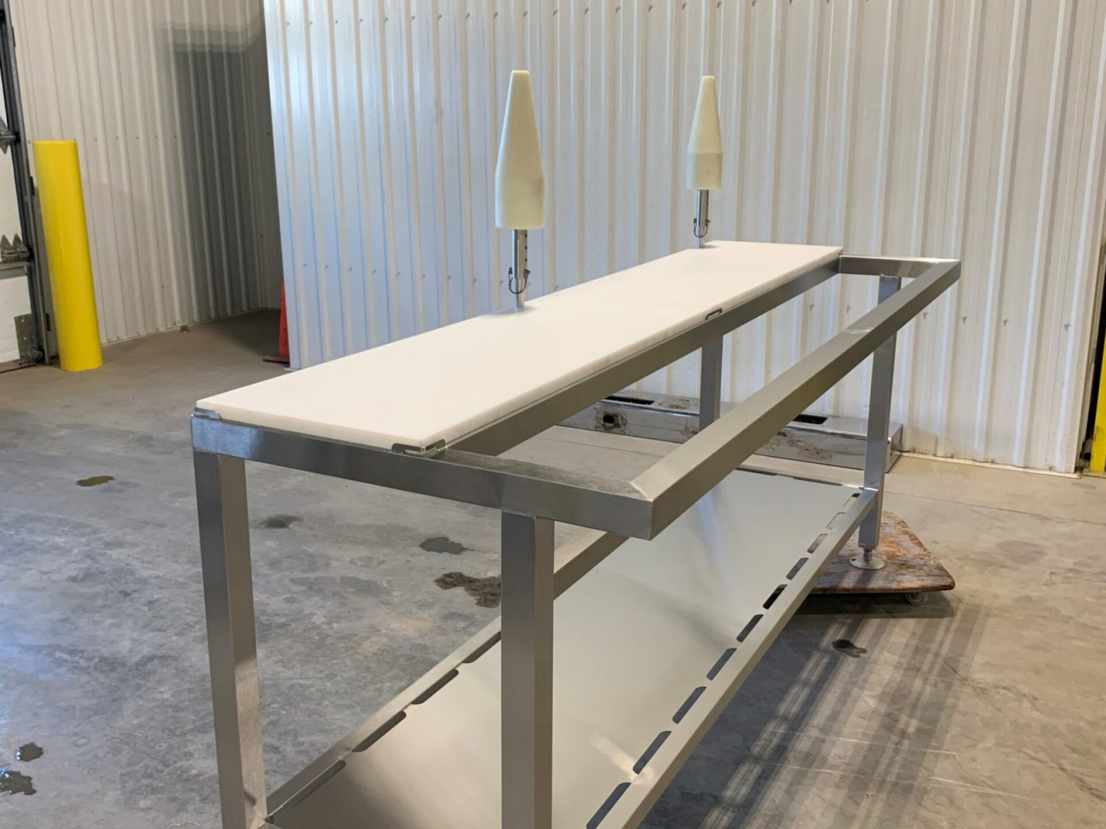 DEBONING TABLE - Syri Stainless